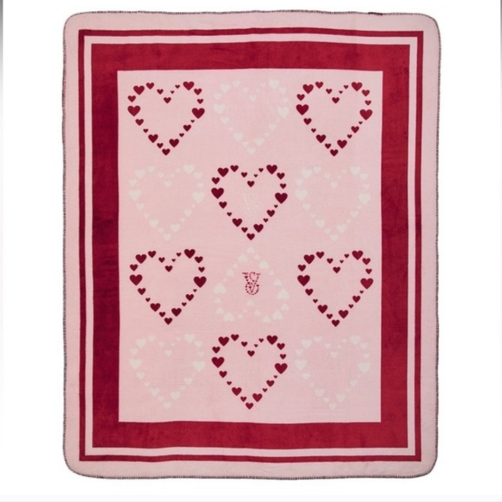 Victoria's Secret Cozy-Fleece Blanket